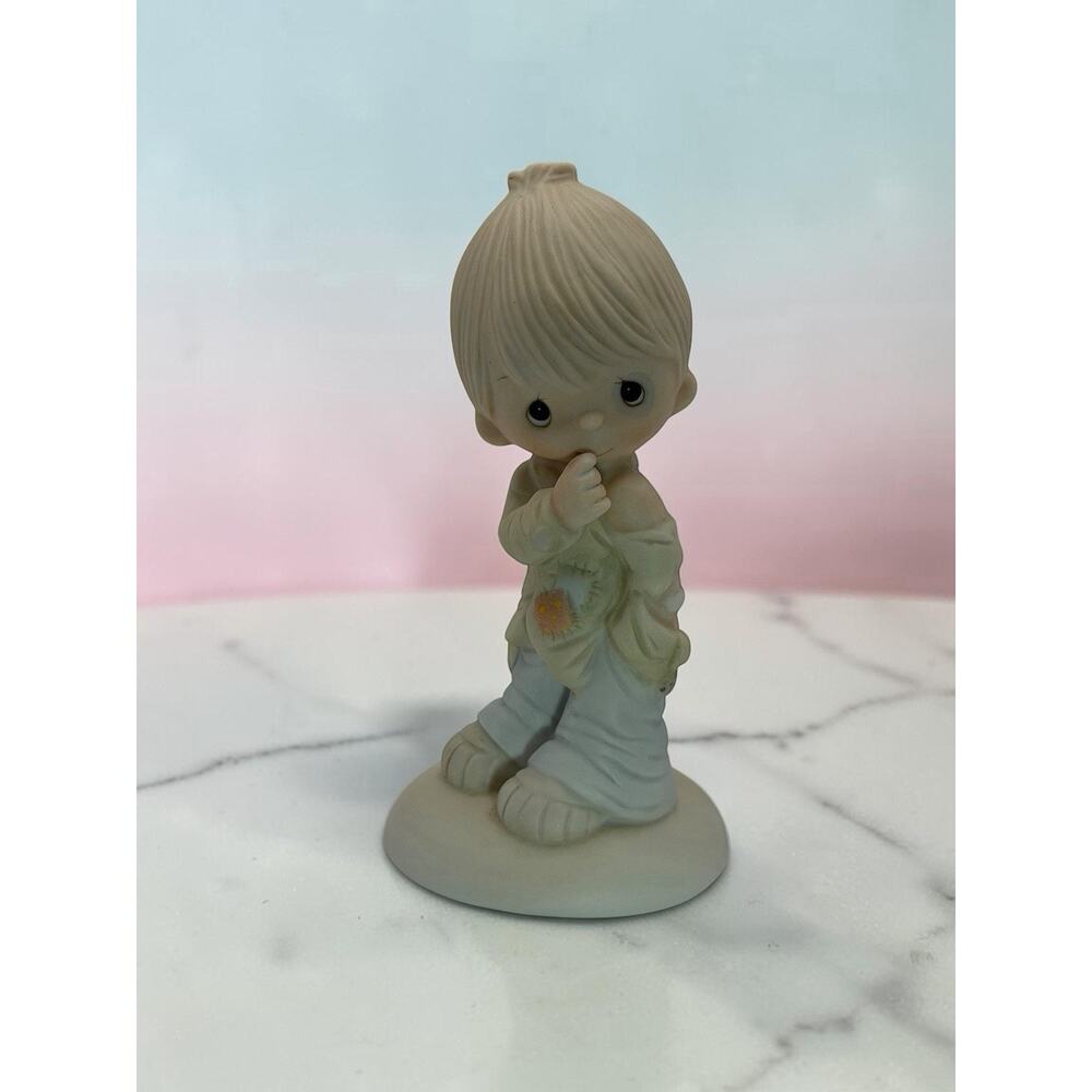Precious Moments Figurine: E-1372B “Smile, God Loves You” 4.5 1978